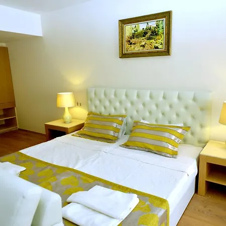 Ladonia Del Mare (adults Only) גומבט