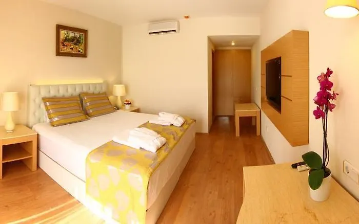 Ladonia Del Mare (adults Only)